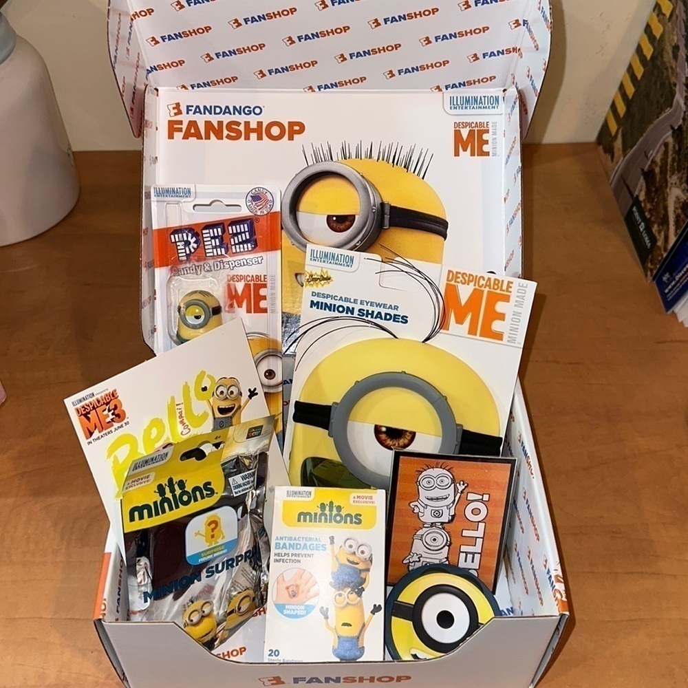 Fandango Fan Box Despicable Me NEW IN BOX
